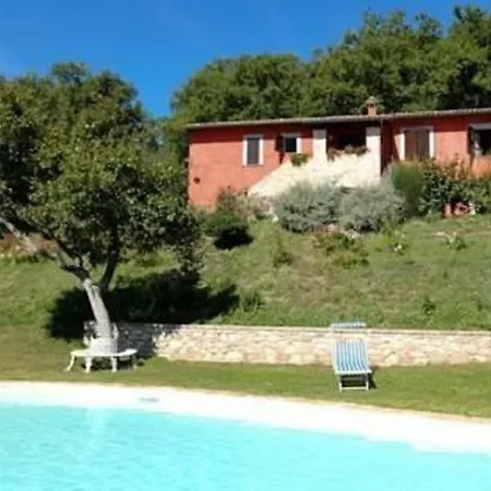 Casale Rosso * Castel San Felice
