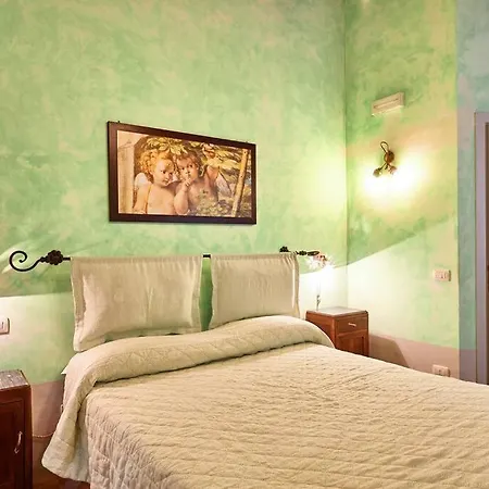 Casale Rosso * Castel San Felice